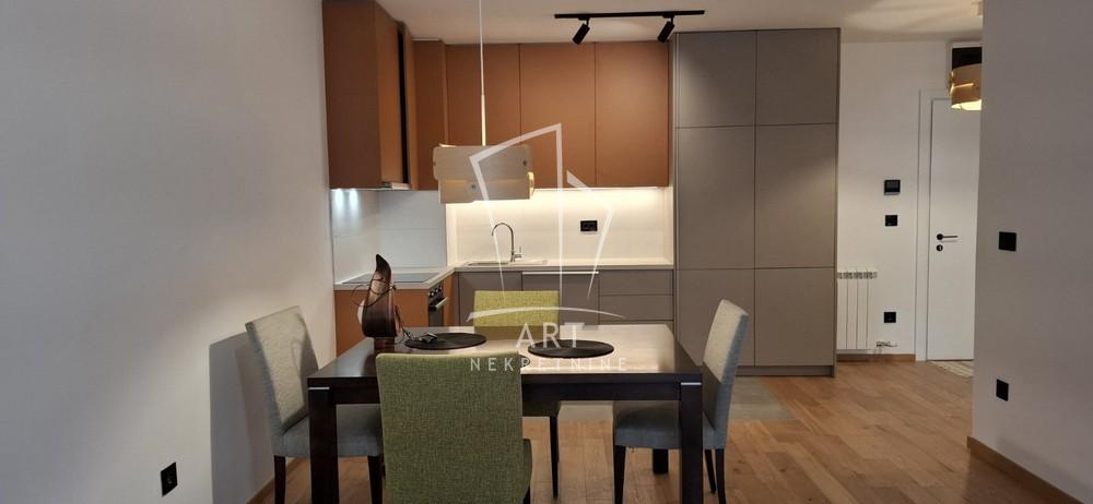 Slika 2 - Dragoslava Srejovića, Dvosoban stan za izdavanje, 60m2, 950€