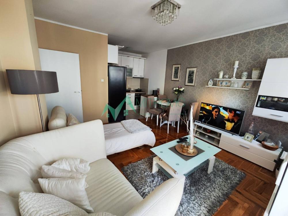 Slika 1 - Jednoiposoban stan za izdavanje, 43m2, 450€