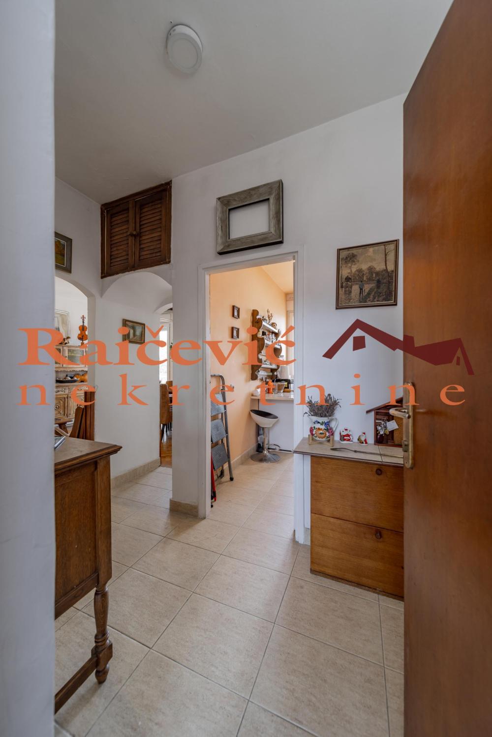 Slika 6 - Dr Milosa Radojcica, Dvoiposoban stan na prodaju, 68m2, 229.000€