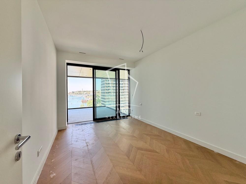 Slika 5 - Briselska, Četvorosoban stan za izdavanje, 175m2, 4.500€