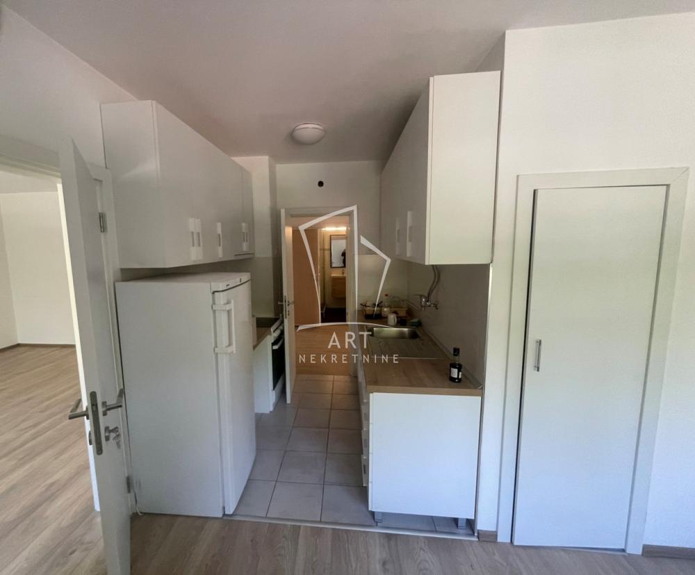 Slika 6 - Ustanička, Trosoban stan za izdavanje, 77m2, 700€