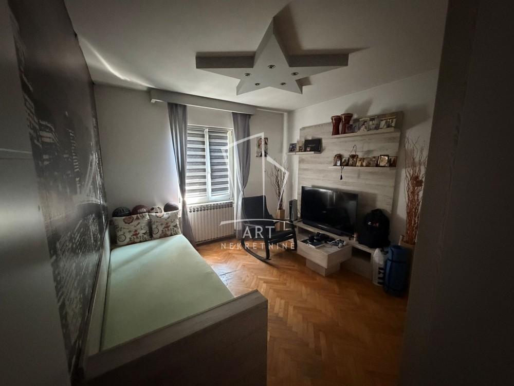 Slika 5 - Kosovska,  Kuća na prodaju, 433m2, 690.000€