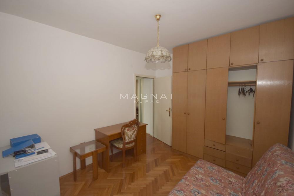 Slika 6 - Alekse Nenadovića, Četvorosoban stan na prodaju, 105m2, 485.000€