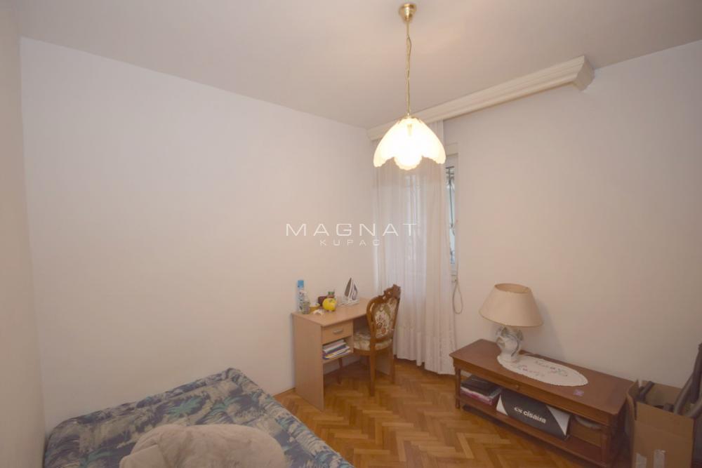 Slika 7 - Alekse Nenadovića, Četvorosoban stan na prodaju, 105m2, 485.000€