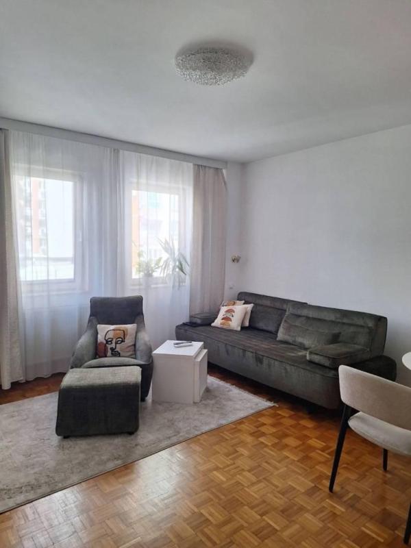 Slika 3 - Kneza Danila, Dvosoban stan za izdavanje, 55m2, 1.000€