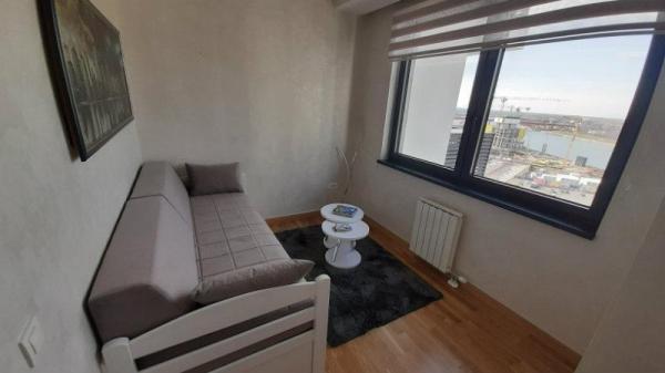 Slika 5 - Bulevar Vudroa Vilsona, Četvorosoban stan za izdavanje, 91m2, 2.000€