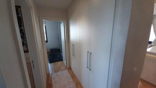 Slika 11 - Bulevar Vudroa Vilsona, Četvorosoban stan za izdavanje, 91m2, 2.000€
