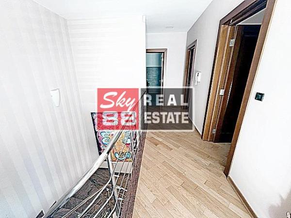 Slika 10 - Petosoban stan za izdavanje, 330m2, 4.200€