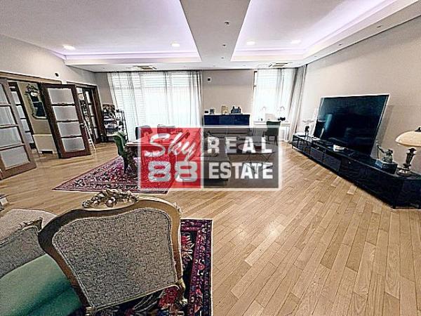 Slika 3 - Petosoban stan za izdavanje, 330m2, 4.200€