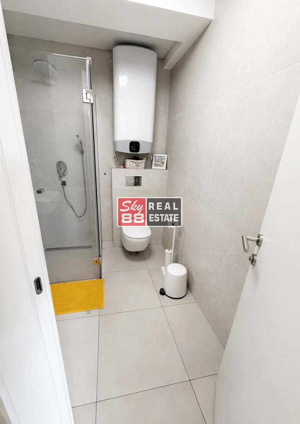 Slika 11 - Juzni Bulevar, Trosoban stan na prodaju, 69m2, 315.000€
