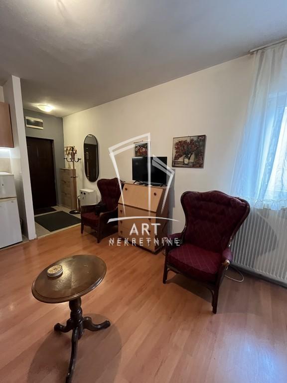 Slika 2 - Vukasovićeva, Jednoiposoban stan za izdavanje, 37m2, 300€