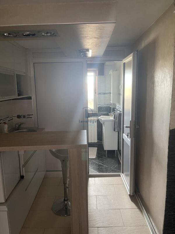 Slika 8 - Džordža Vašiongtona, Petosoban stan za izdavanje, 85m2, 1.500€