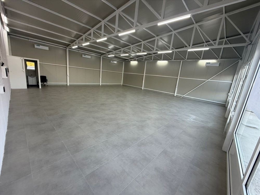 Slika 3 - Zemunska 5 deo,  Lokal za izdavanje, 160m2, 1.400€