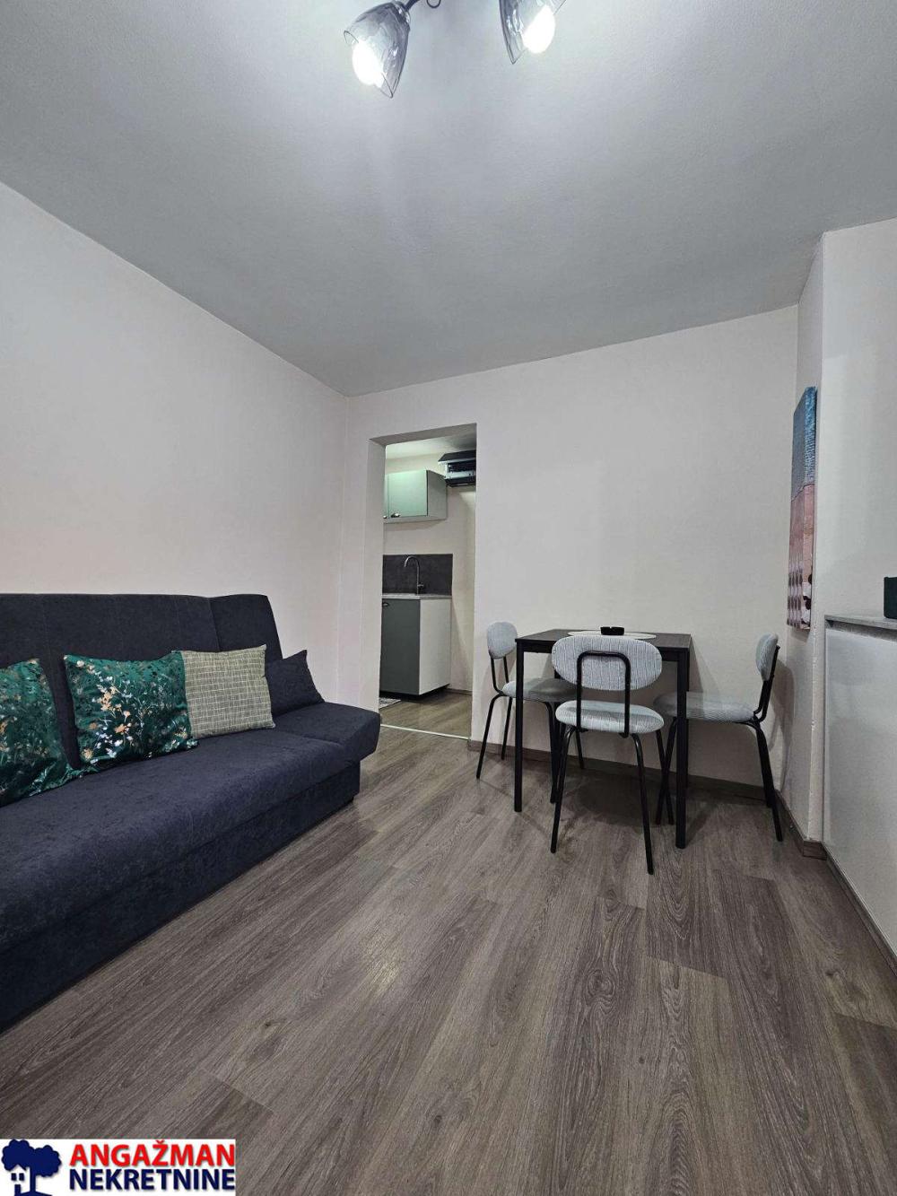 Slika 2 - Cara Dušana, Jednoiposoban stan na prodaju, 31m2, 97.000€