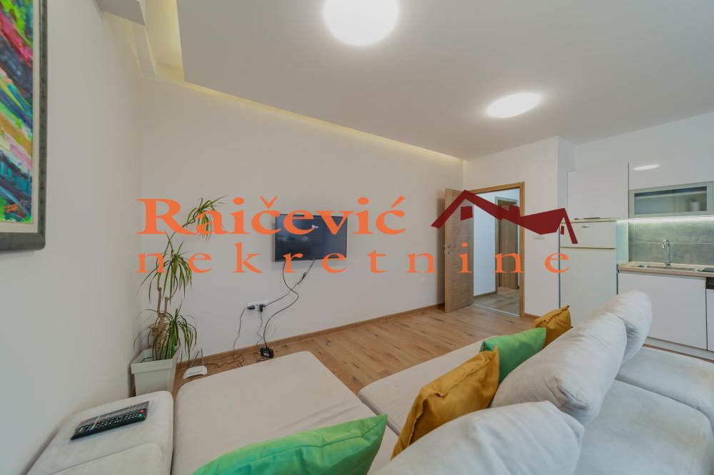 Slika 2 - Svetogorska,  Lokal na prodaju, 191m2, 955.000€