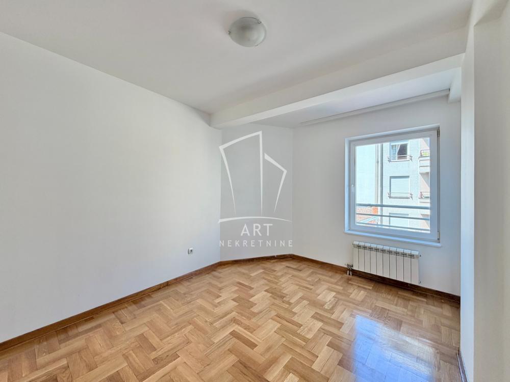 Slika 1 - Kajmakčalanska, Trosoban stan na prodaju, 65m2, 305.500€
