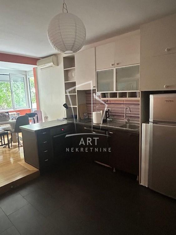 Slika 2 - Kralja Milana, Dvoiposoban stan na prodaju, 54m2, 280.500€