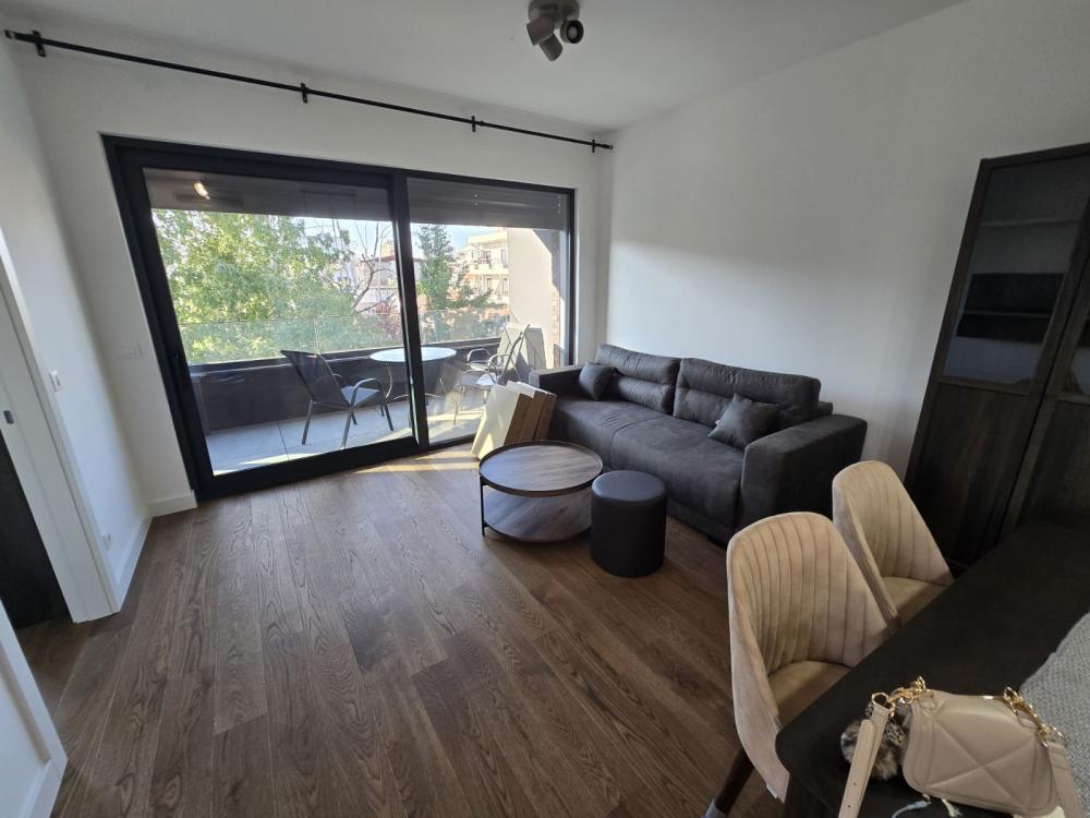 Slika 1 - Otokara Keršovanija, Dvosoban stan za izdavanje, 54m2, 1.000€