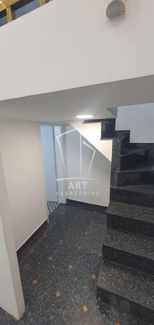 Slika 1 - Durmitorska,  Lokal za izdavanje, 18m2, 500€