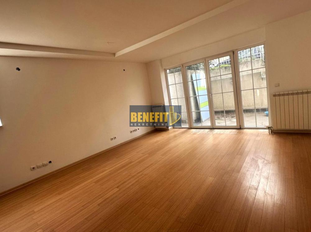 Slika 1 - Dvosoban stan na prodaju, 86m2, 250.000€