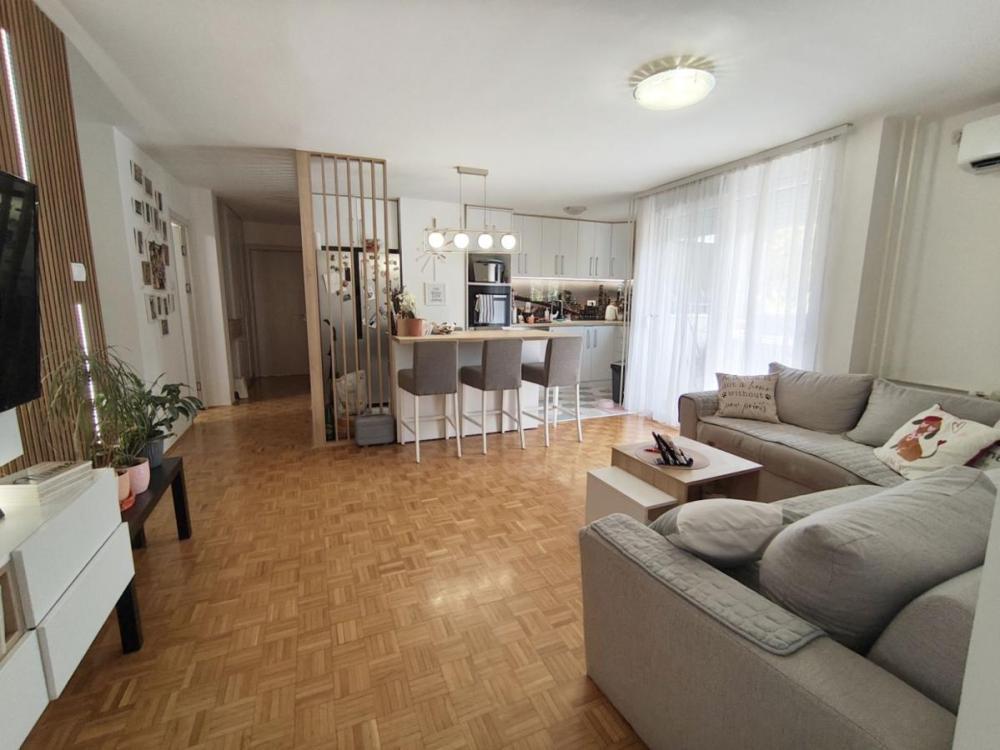 Glavna slika -Troiposoban stan na prodaju, 76m2, 258.000€