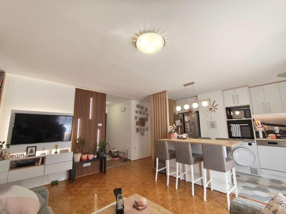 Slika 1 - Troiposoban stan na prodaju, 76m2, 258.000€