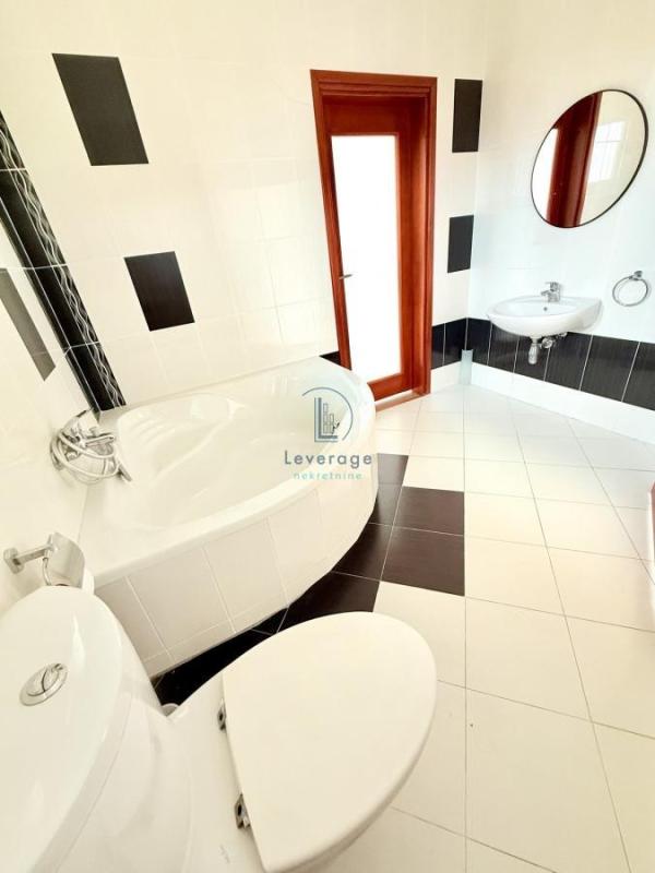 Slika 8 - Vodovodska,  Lokal za izdavanje, 64m2, 650€