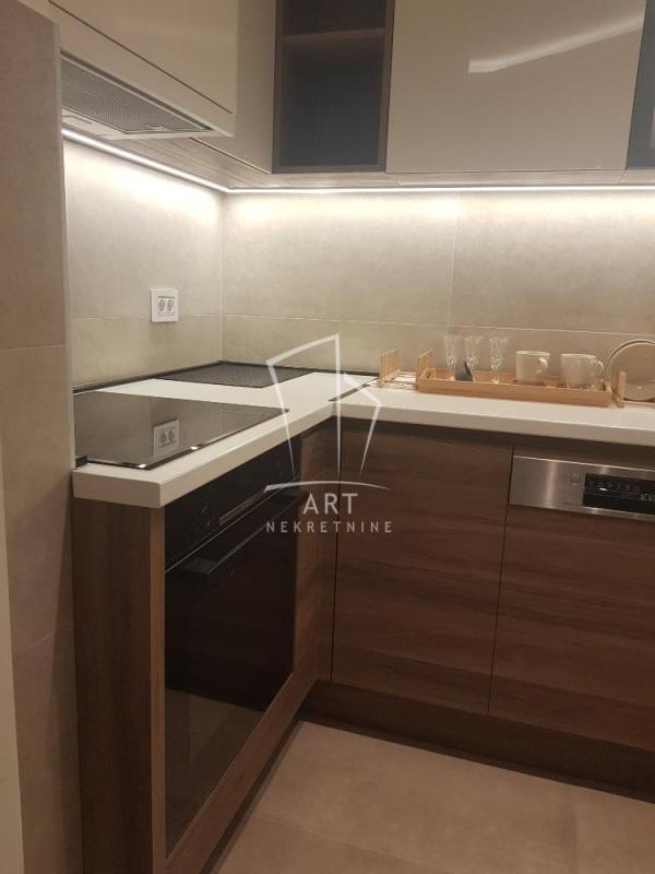 Slika 3 - Nebojšina, Dvoiposoban stan za izdavanje, 70m2, 1.300€