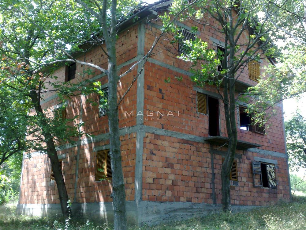 Slika 2 - Kuća na prodaju, 250m2, 270.000€