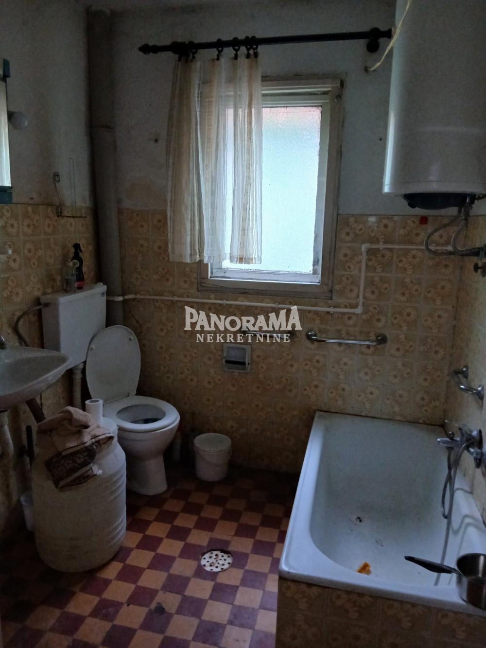 Slika 4 - Živojina Katića-Žike,  Kuća na prodaju, 95m2, 92.000€