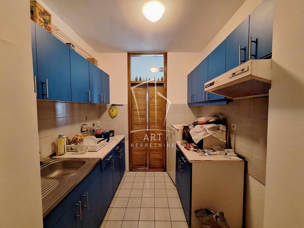 Slika 3 - Aleksandra Stamboliskog, Trosoban stan za izdavanje, 80m2, 1.100€