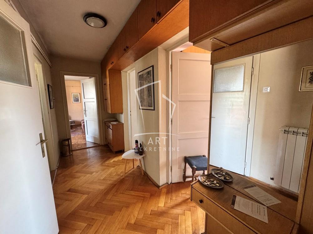 Slika 2 - Simina, Trosoban stan za izdavanje, 72m2, 800€