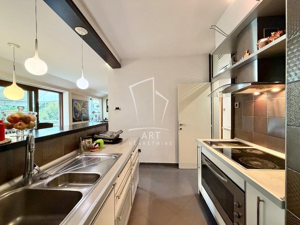 Slika 5 - Koste Racina, Četvorosoban stan na prodaju, 89m2, 470.000€