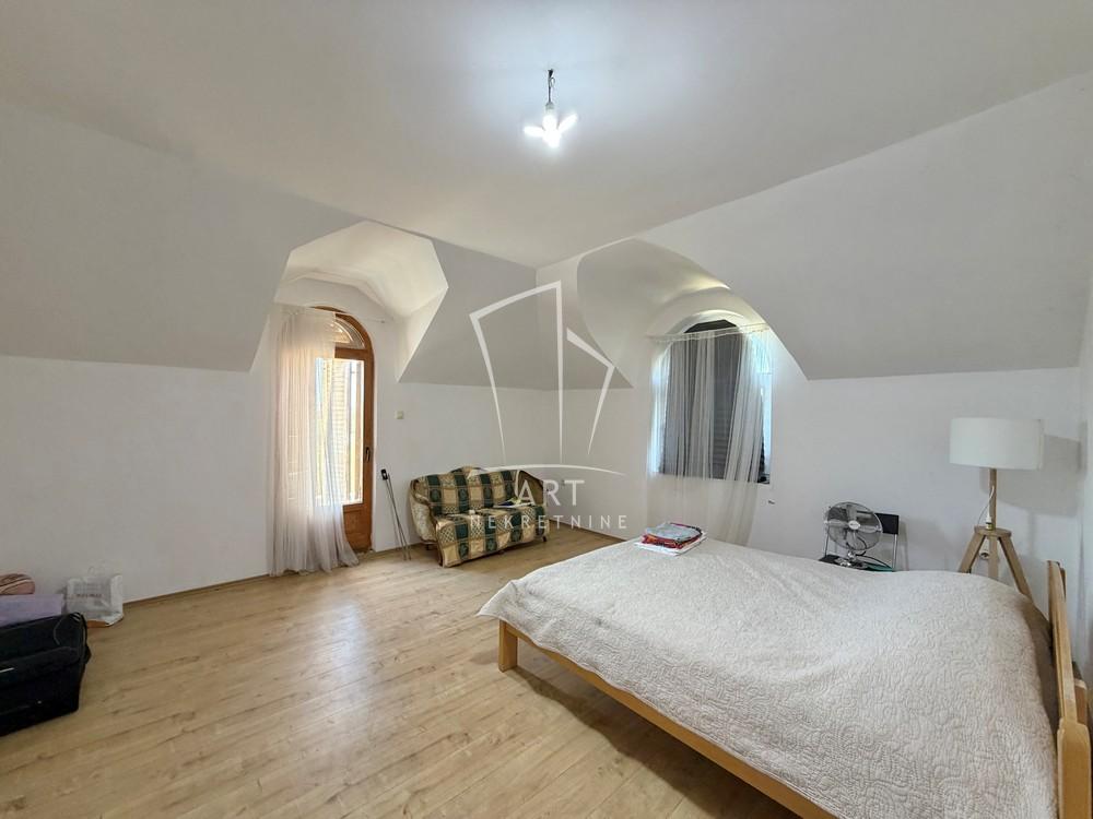 Slika 10 - Put za Markoviće,  Kuća na prodaju, 610m2, 1.096.000€