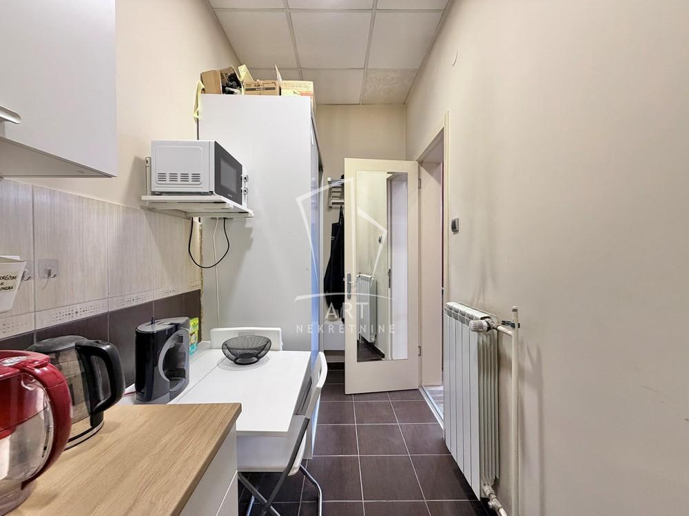 Slika 11 - Strahinjića Bana,  Lokal za izdavanje, 65m2, 3.000€
