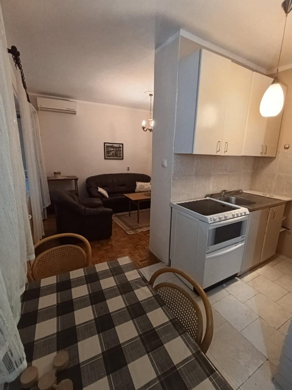 Slika 10 - Luja Adamiča, Jednoiposoban stan za izdavanje, 38m2, 450€