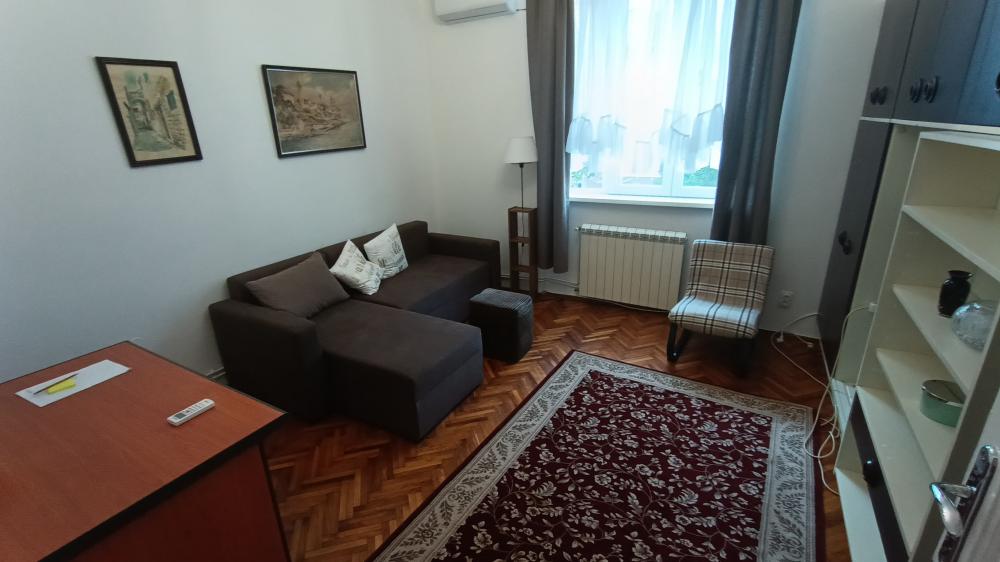 Slika 1 - Kneza Stracimira, Dvosoban stan za izdavanje, 45m2, 600€