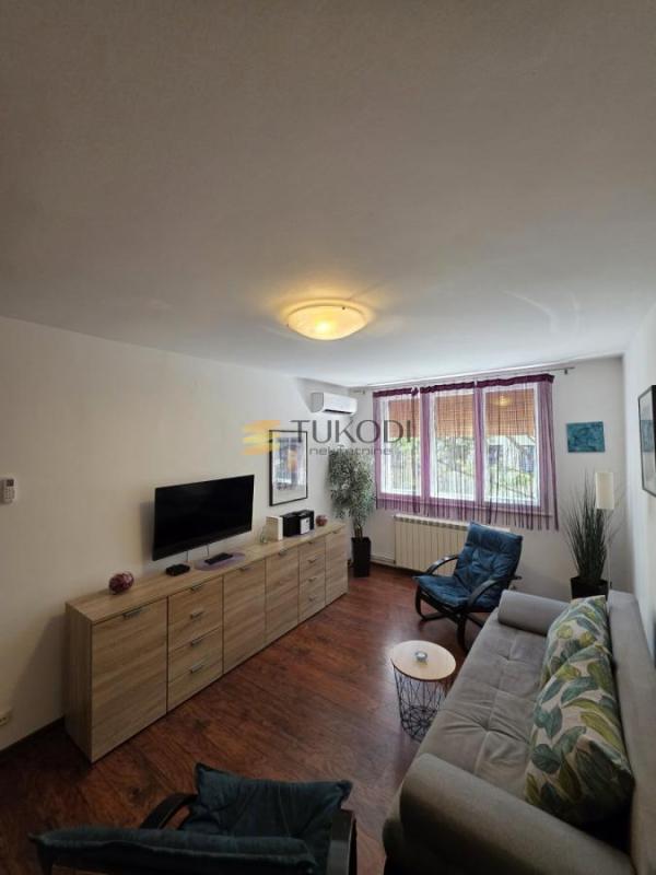 Slika 1 - Dvosoban stan za izdavanje, 46m2, 650€