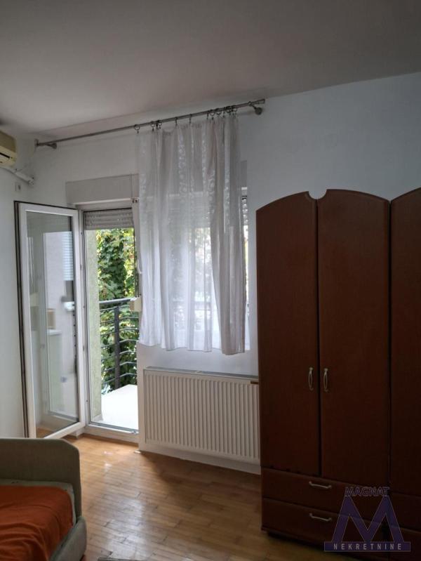 Slika 4 - Dvosoban stan za izdavanje, 300€
