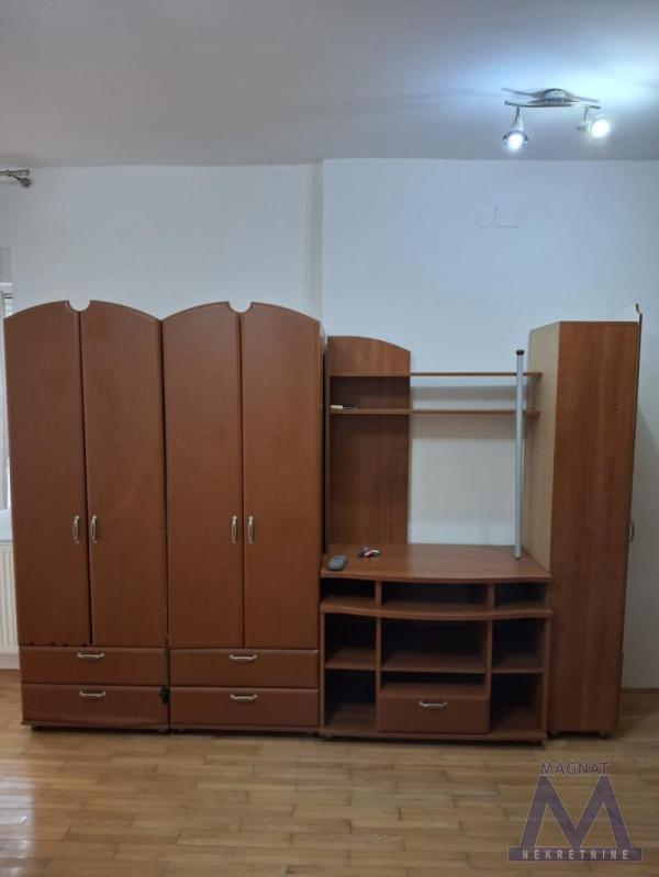 Slika 3 - Dvosoban stan za izdavanje, 300€
