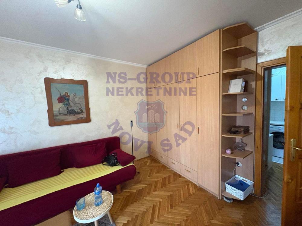 Slika 1 - Hadži Ruvimova, Četvorosoban stan na prodaju, 83m2, 211.150€