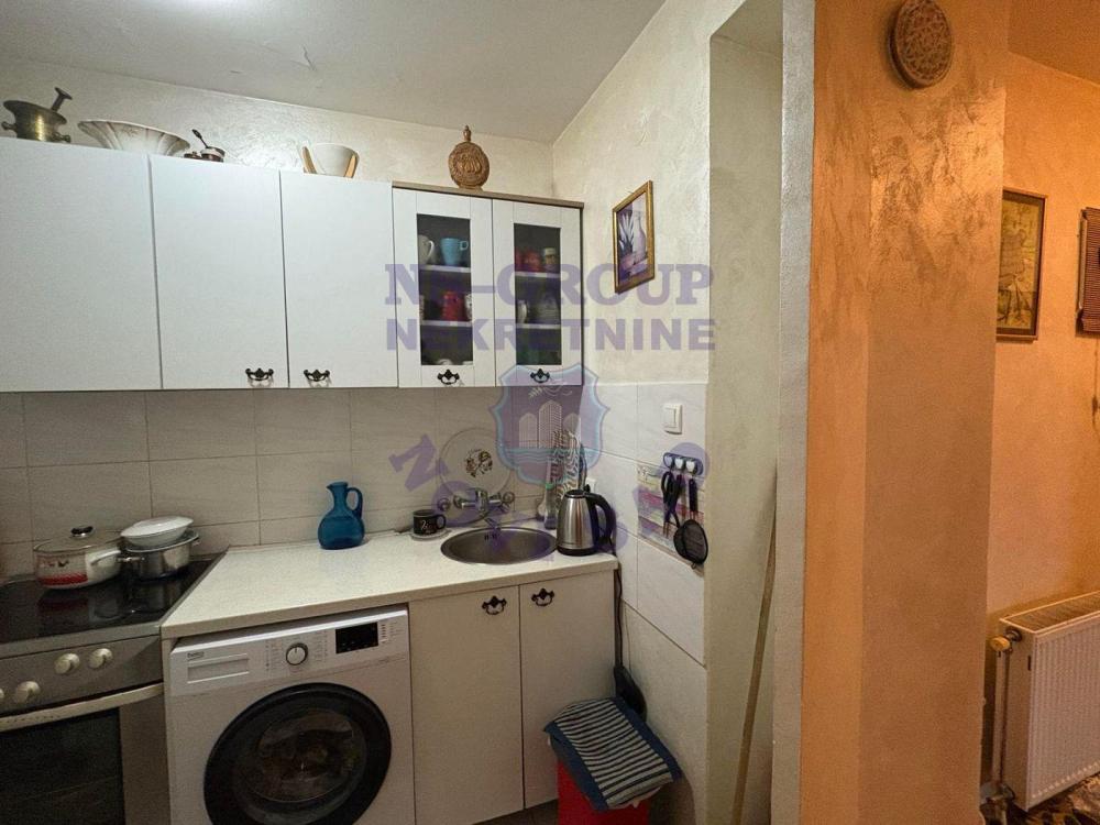 Slika 6 - Hadži Ruvimova, Četvorosoban stan na prodaju, 83m2, 211.150€