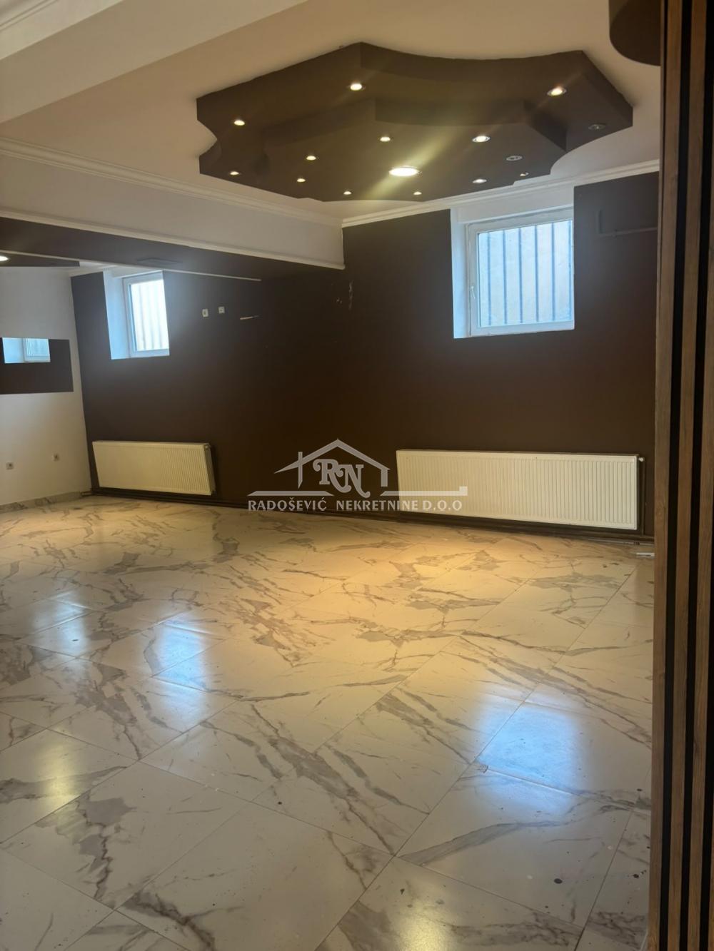 Slika 5 - Omladinsko šetalište,  Lokal za izdavanje, 180m2, 1.000€