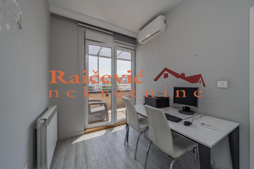 Slika 8 - Pecska, Petosoban stan na prodaju, 118m2, 349.000€