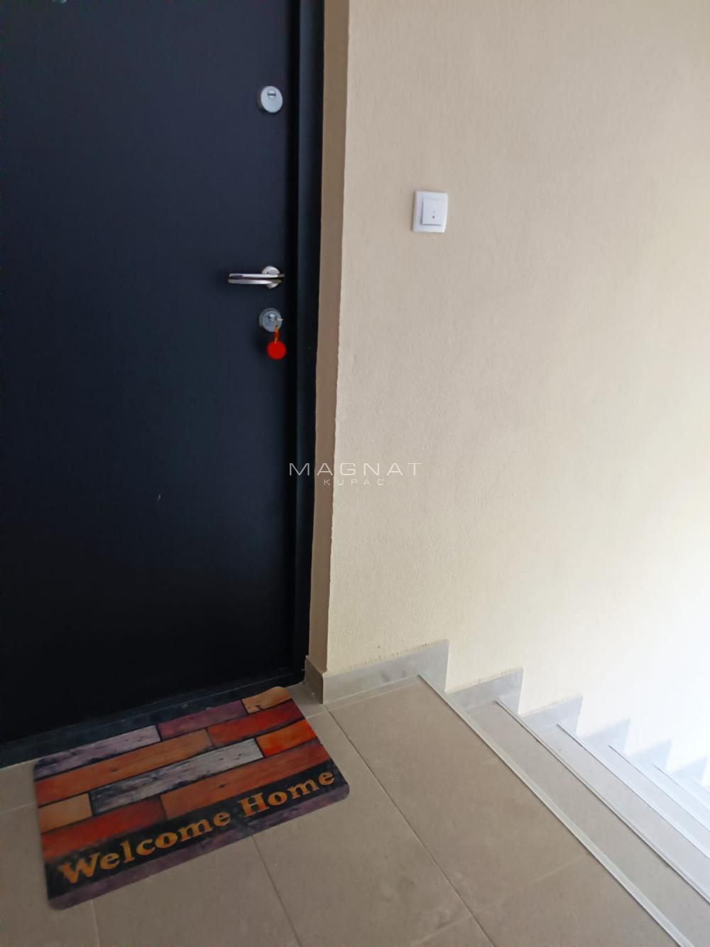 Slika 8 - Ugrinovački put, Jednoiposoban stan za izdavanje, 38m2, 450€