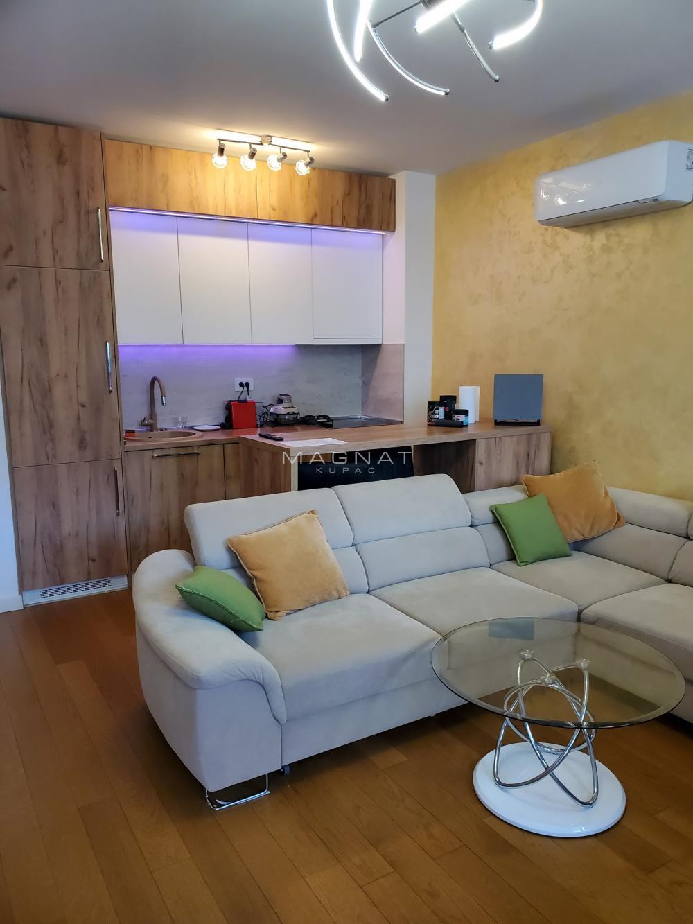 Glavna slika -Dvosoban stan na prodaju, 40m2, 245.000€