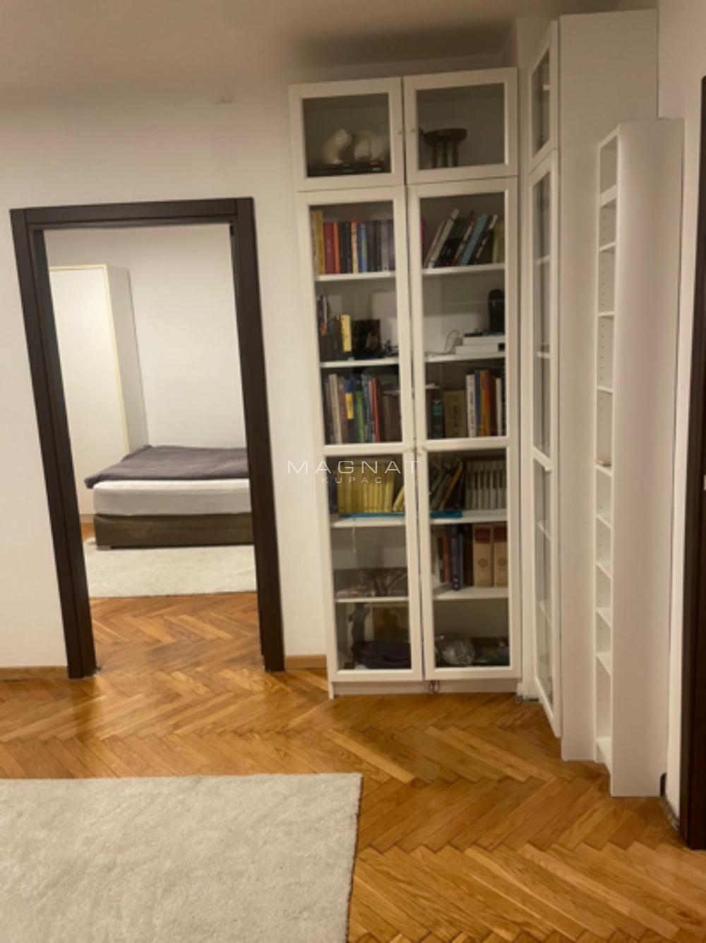 Slika 1 - Cara Lazara, Trosoban stan na prodaju, 68m2, 570.000€