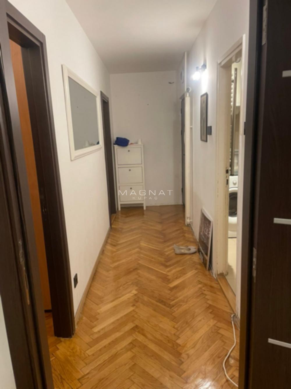Slika 3 - Cara Lazara, Trosoban stan na prodaju, 68m2, 570.000€