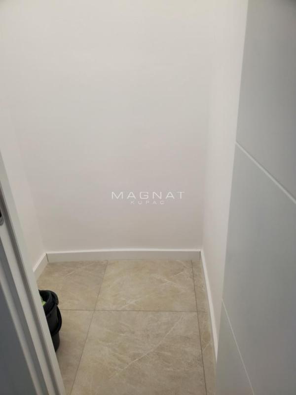 Slika 8 - Bulevar Arsenija Čarnojevića, Četvorosoban stan na prodaju, 95m2, 310.000€