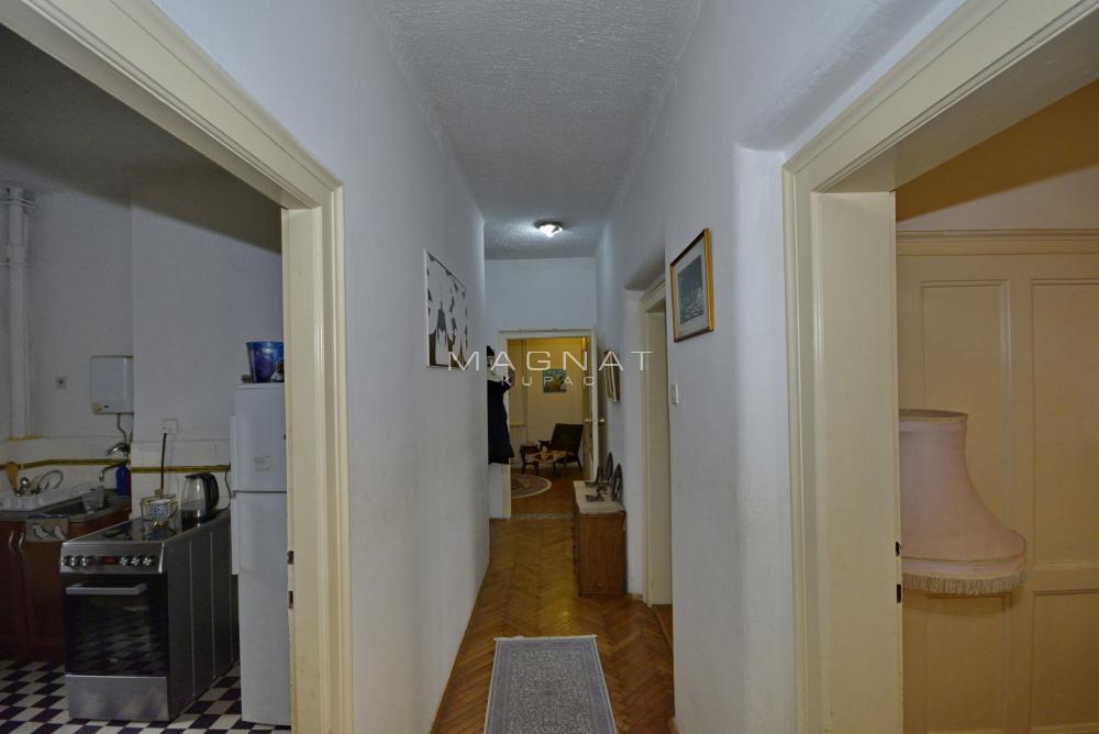 Slika 11 - Admirala Geprata, Trosoban stan na prodaju, 81m2, 320.000€